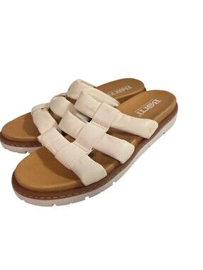 Born Daisy Sandal Leather Strappy Flat 10